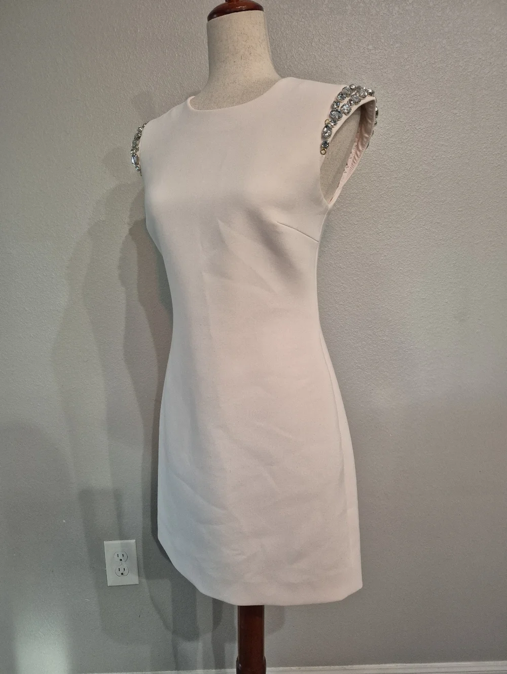 Sate Spade White Mini Dress with Embellished Shoulders Size XS - Picture 5 of 6